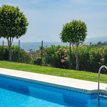 2285 Superb 3 Bedrooms And Seaview-rock Bay I